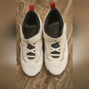 Jordan Nike Max Aura Kids